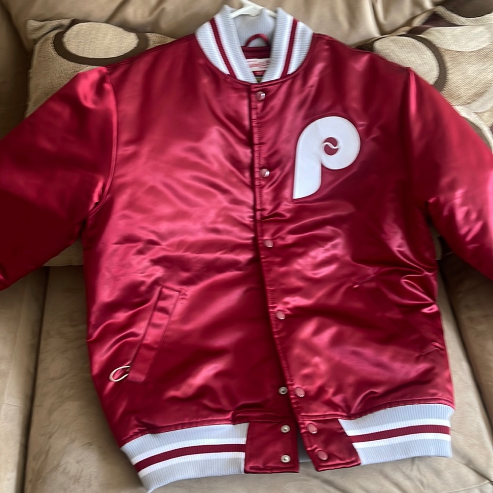 Men varsity burgundy